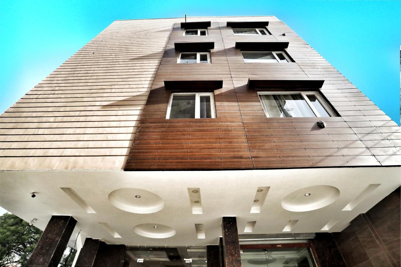 Hotel Aerocity Purple Orchid New Delhi Buitenkant foto