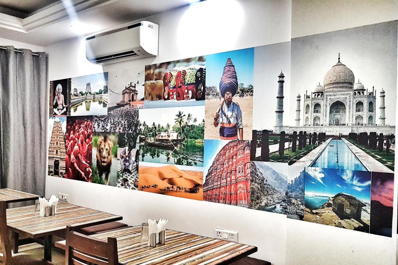 Hotel Aerocity Purple Orchid New Delhi Buitenkant foto